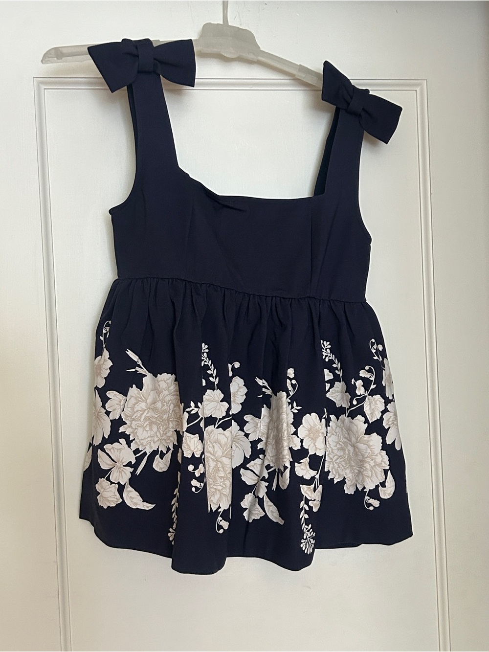 NWT Maeve Navy Floral Bow Strap Peplum Tank Top Size Small Anthropologie